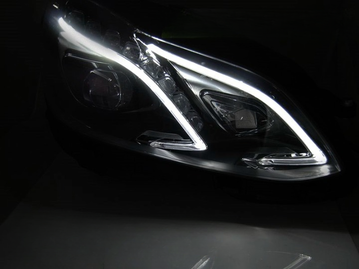 ART.6030  FARI  ANTERIORI  MERCEDES CLASSE E W212 13-16