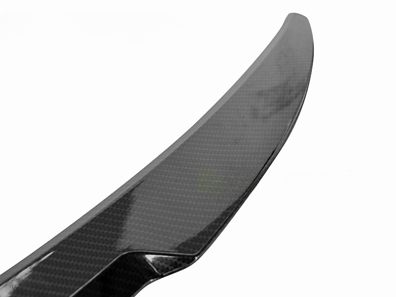 SPOILER BAGAGLIAIO V STYLE CARBON LOOK per BMW G30 17-20