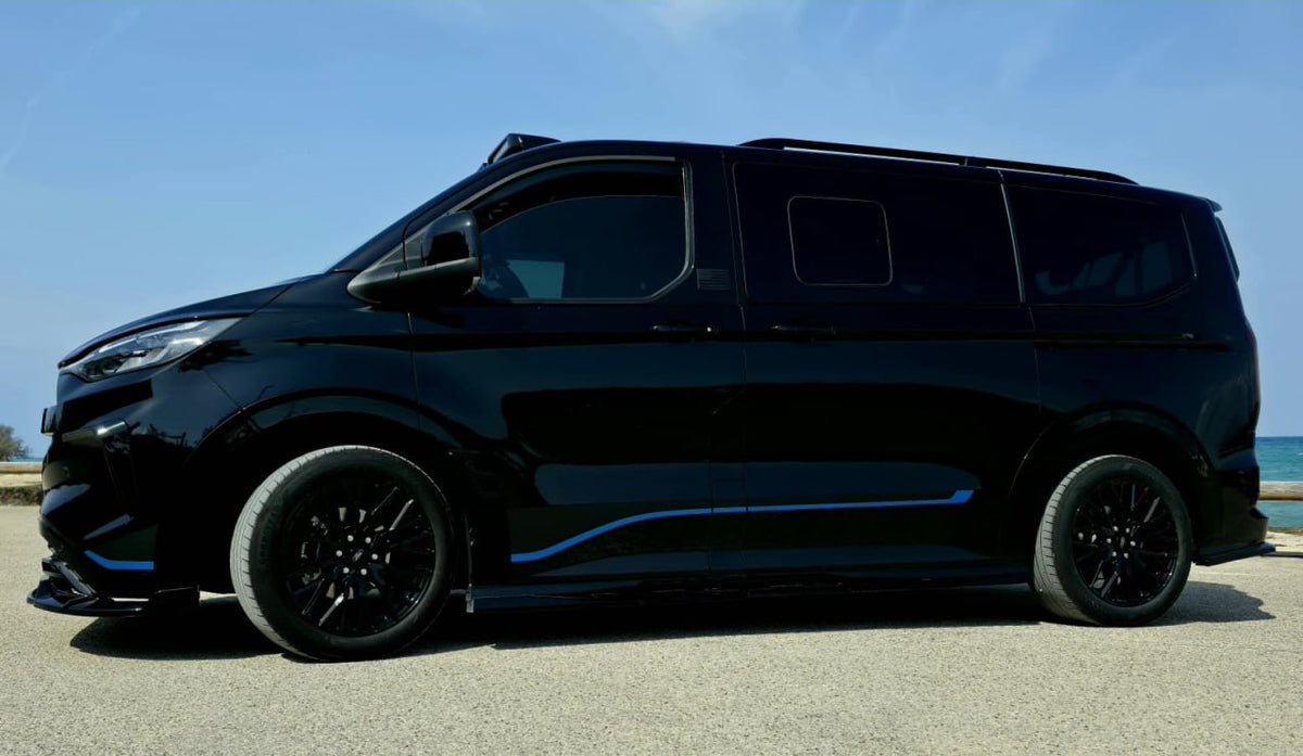 👉ART9723 SET PARAFANGHI NERO LUCIDO ADATTO PER FORD TOURNEO TRANSIT CUSTOM 23👈