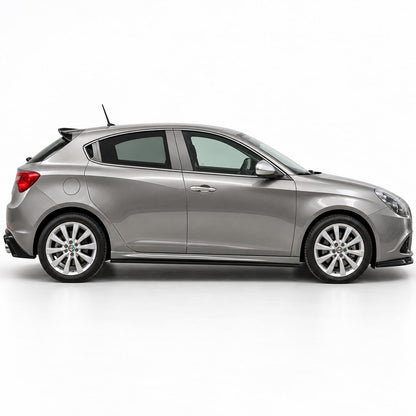 👉ART.1854  SOTTO MINIGONNE ADATTO PER ALFA ROMEO GIULIETTA 10-20 NERO LUCIDO👈