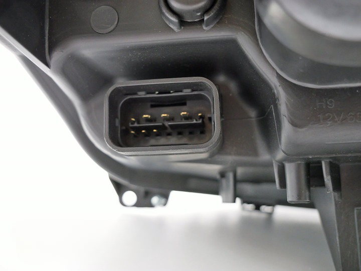 ART.5484 FARI ANTERIORI  BMW SERIE 3 F30/F31 10.11 - 05.15 U-TYPE HID BLACK