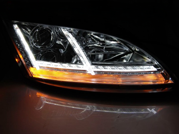 ART.10659 FARI  ANTERIORI ADATTO  PER AUDI TT 06-10 8J CON AFS