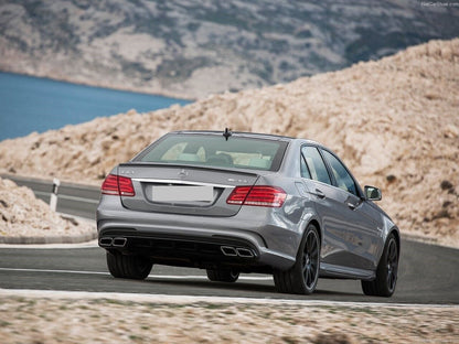 SPOILER POSTERIORE AMG NERO LUCIDO ADATTO PER MERCEDES CLASSE E W212 BERLINA