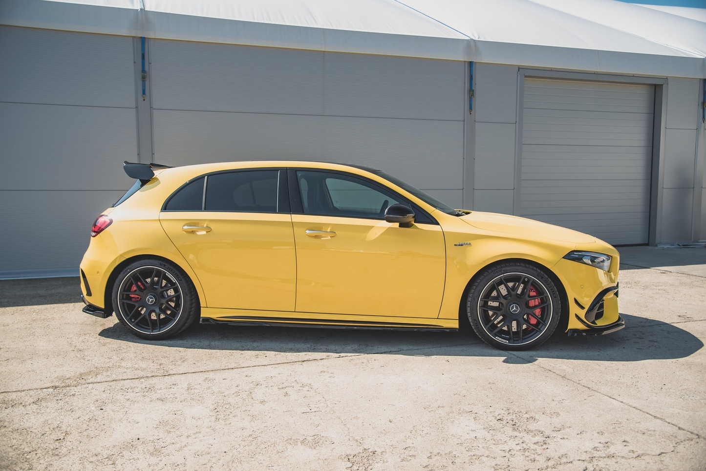 SOTTO MINIGONNE ADATTE PER MERCEDES CLASSE A W177 V177 LOOK NERO LUCIDO