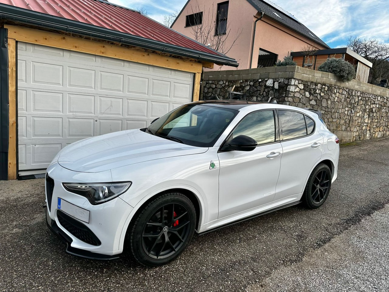 SPLITTER ADATTO PER ALFA ROMEO STELVIO LOOK NERO LUCIDO DESIGN SPORTIVO