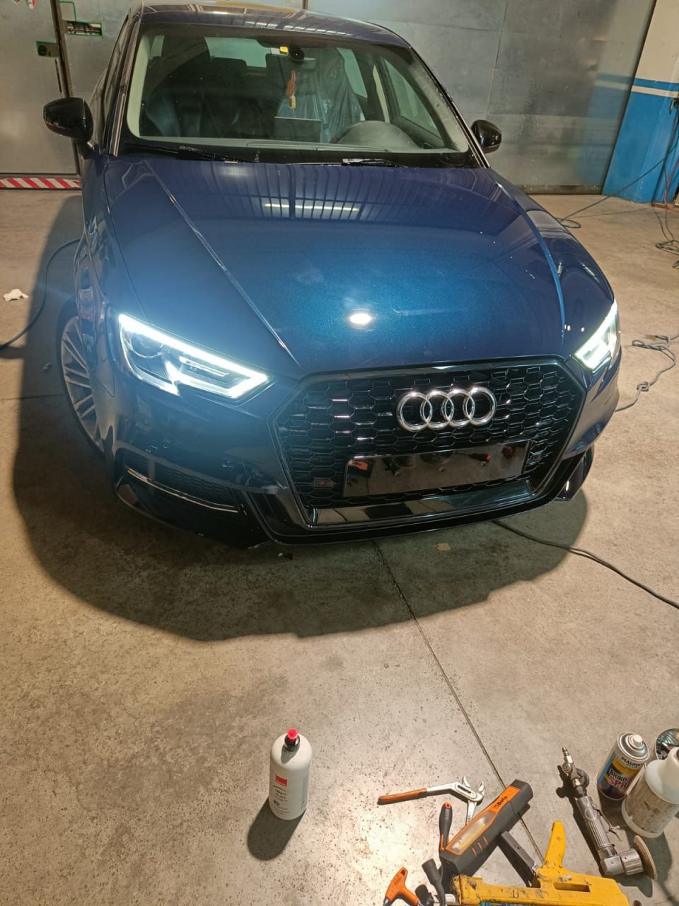 GRIGLIA ADATTA PER AUDI A3 8V 2017-2019 LOOK RS3 NERA ECONOMICA