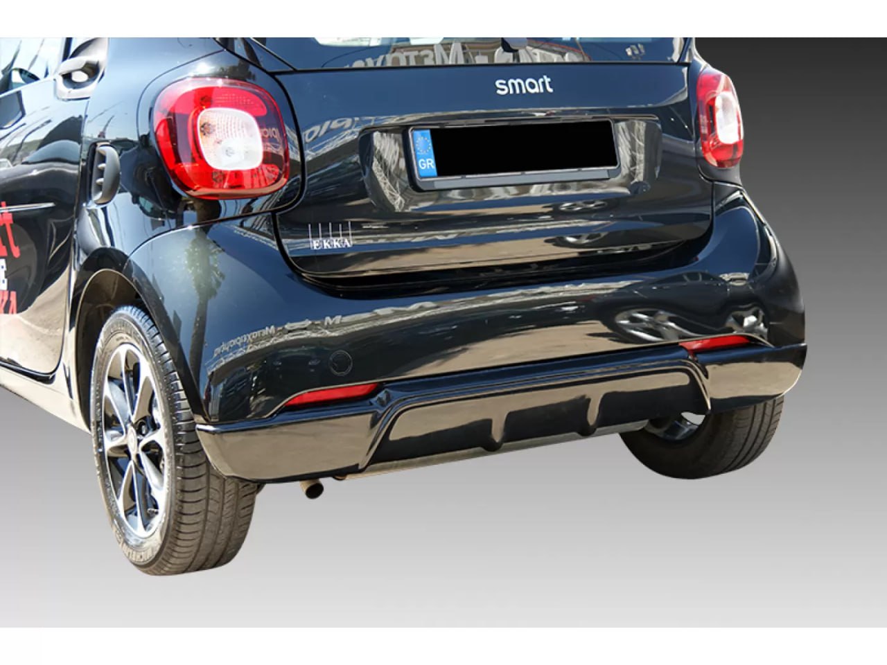 DIFFUSORE ADATTO PER SMART FORTWO 453 LOOK STANDARD NERO LUCIDO DESIGN SPORTIVO