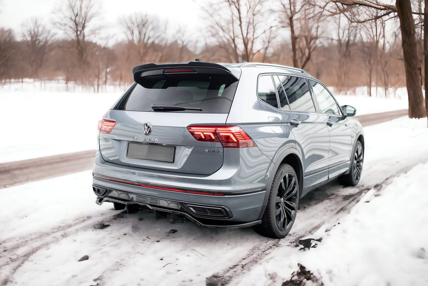 REAR CENTRAL SPLITTER (WITH VERTICAL BARS) VOLKSWAGEN TIGUAN ALL SPACE 