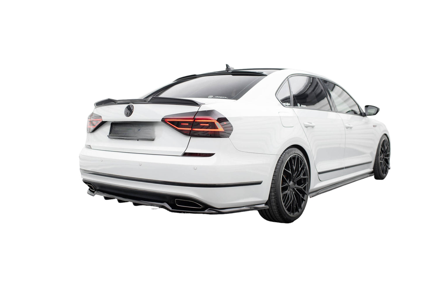 REAR SPLITTER WITH VERTICAL BARS FOR VOLKSWAGEN PASSAT GT B8 FACELIFT USA 