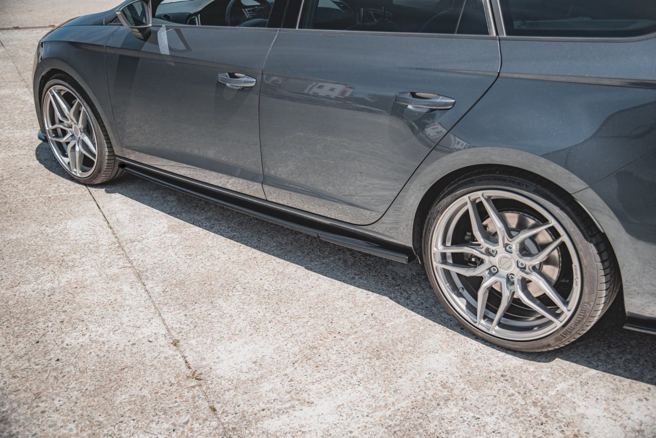 UNDER SKIRTS SUITABLE FOR SEAT LEON MK3 MK4 2012-2020+ GLOSS BLACK