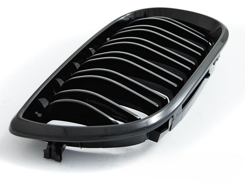 GRIGLIA SPORT NERO LUCIDO ADATTO PER BMWE46 01-05 S/T