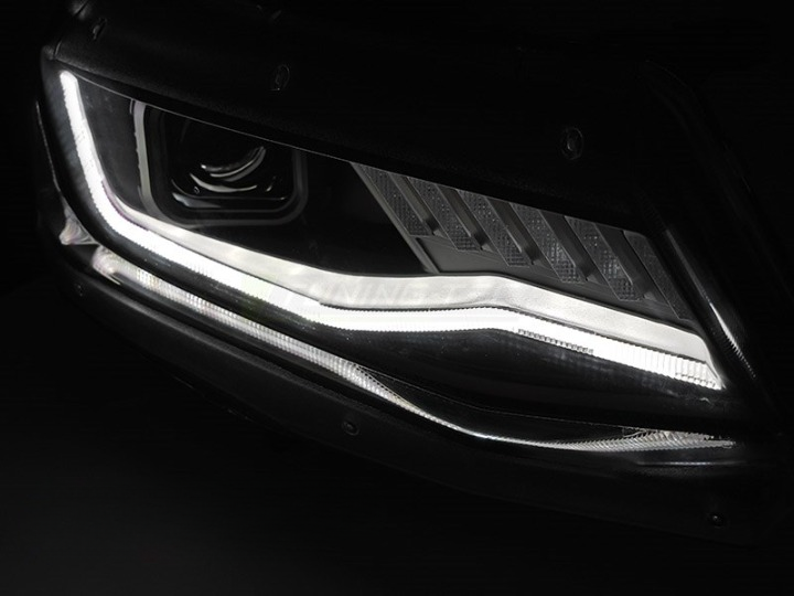 ART.5534 FARI ANTERIORI ADATTO PER CHEVROLET CAMARO 16-18 HID SEQ NERO
