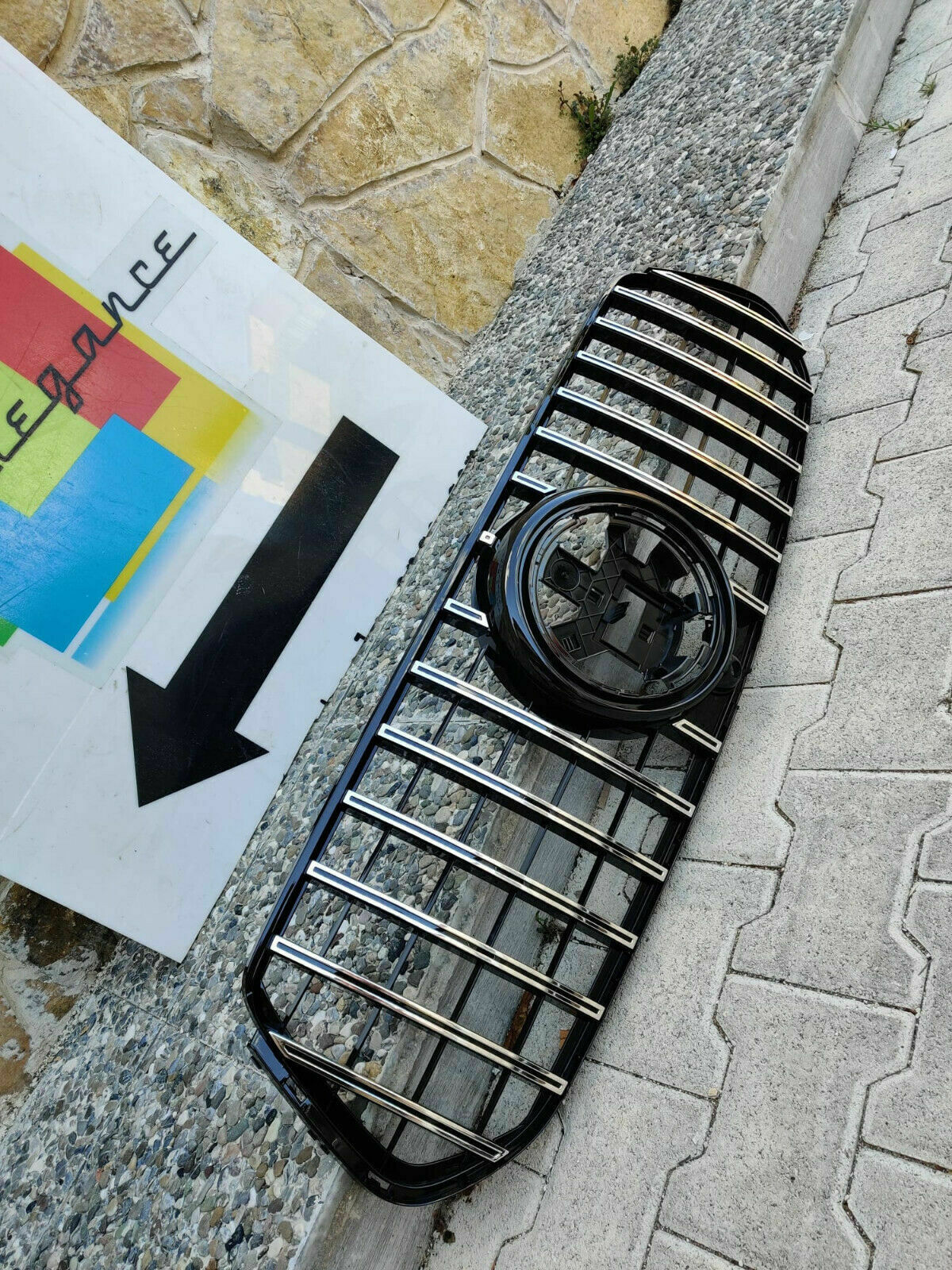 GRIGLIA ADATTA PER MERCEDES GLE W167 2019+ LOOK AMG PROFILI CROMATI GT