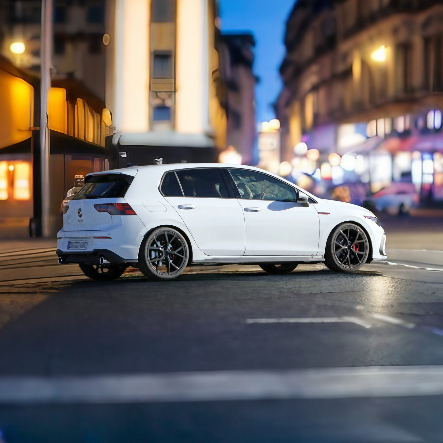 PARAURTI POSTERIORE ADATTO PER VW GOLF 8 LOOK GTI GREZZO DESIGN SPORTIVO