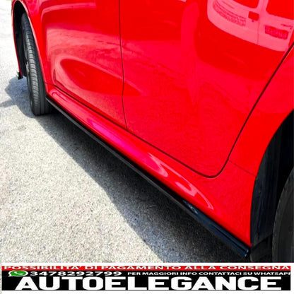 Estensioni minigonne laterali adatte per Toyota Yaris Mk4 XP210 (2020-up) Piano Black