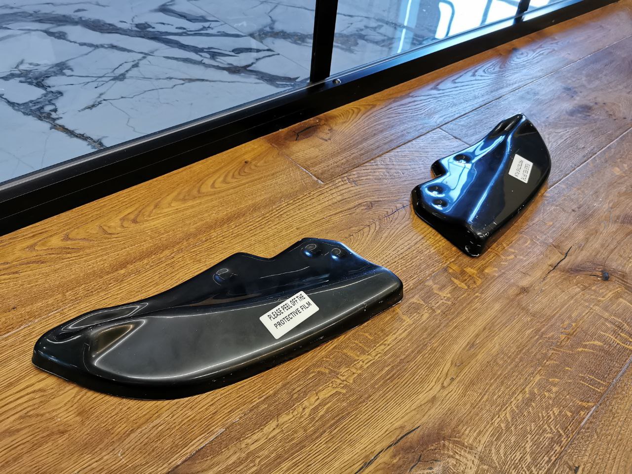 REAR FLAP SUITABLE FOR CUPRA FORMENTOR 2020+ GLOSSY BLACK SPORTY LOOK 