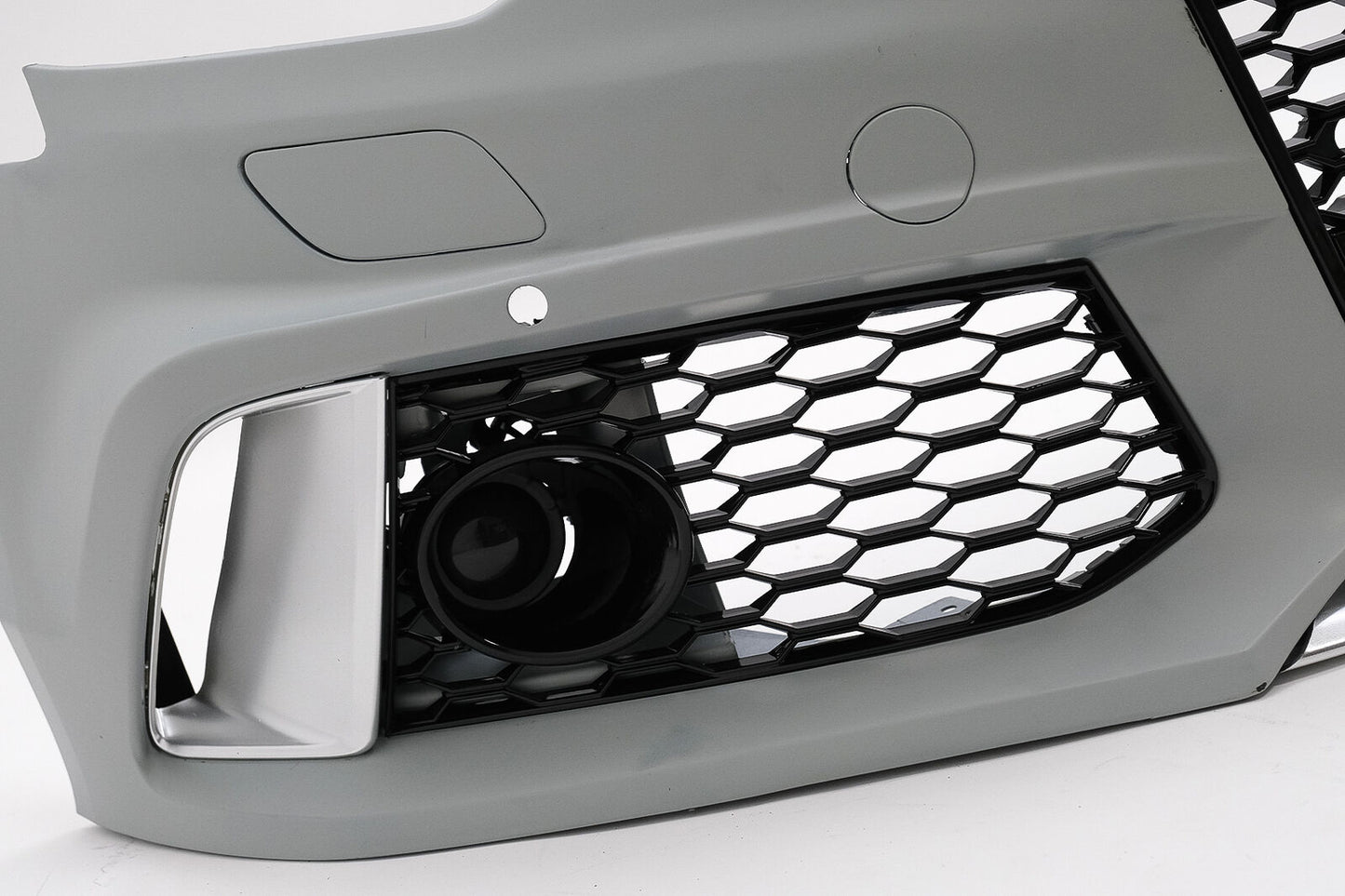 Bumper for Audi A6 C7 4G 2011-2015 radiator grille honeycomb grille RS Design SRA PDC - show original titleOriginal textStoßstange für Audi A6 C7 4G 2011-2015 Kühlergrill Wabengitter RS ​​Design SRA PDC 
