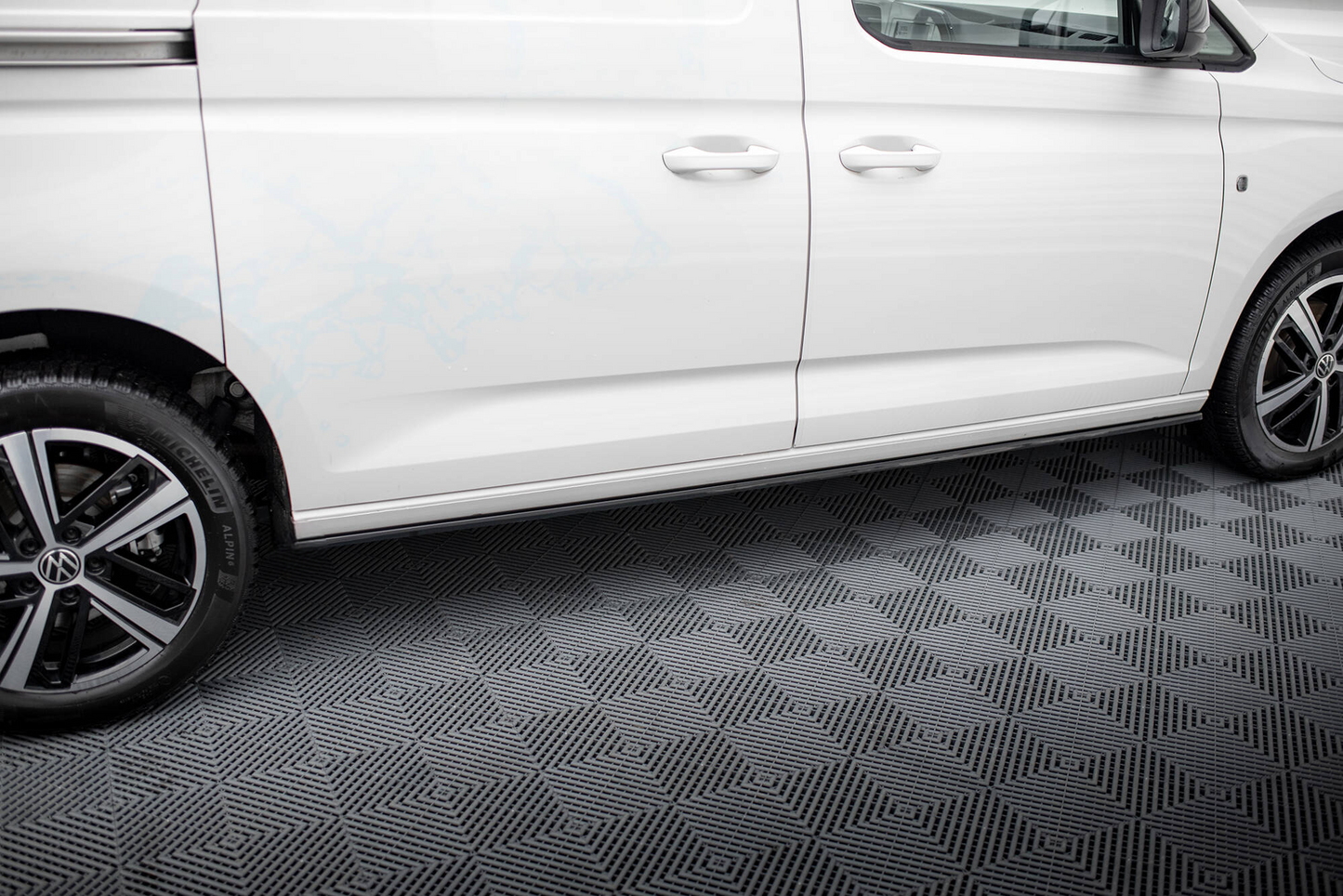 MINIGONNE LATERALI ADATTE PER VOLKSWAGEN CADDY MAXI MK5
