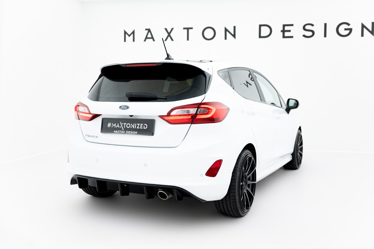 DIFFUSORE POSTERIORE PER Ford Fiesta Mk8 ST-Line 2017-2024 - NERO LUCIDO