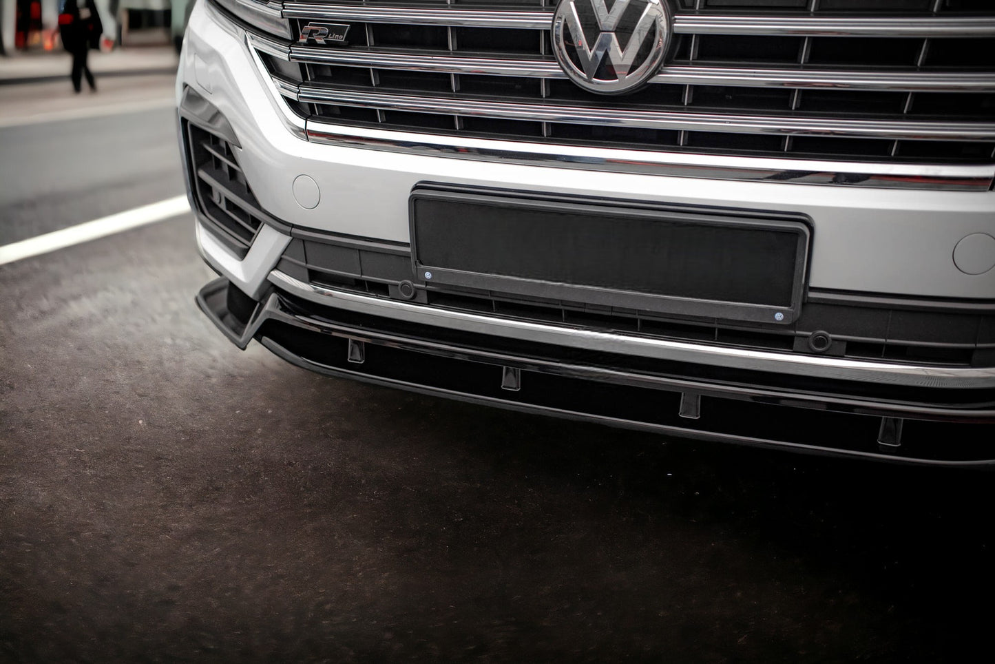 FRONT SPLITTER suitable for VOLKSWAGEN TOUAREG R-LINE MK3 