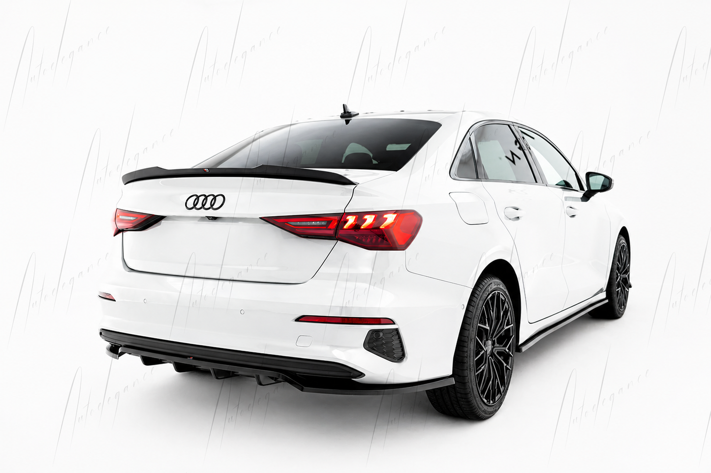 🔥ART.9700 SPLITTER POSTERIORE (CON BARRE VERTICALI) PER AUDI A3 BERLINA 8Y🔥