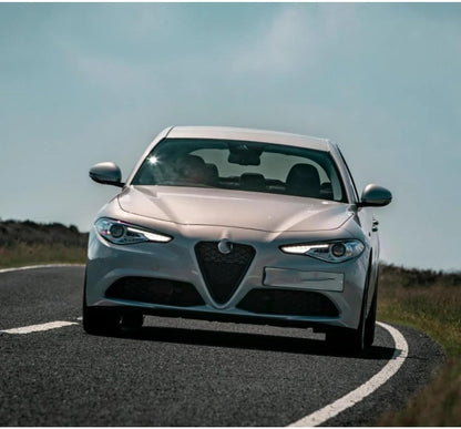 💫ART.6769 Griglia Anteriore Nero Pianoforte per Alfa Romeo Giulietta 10-20💫