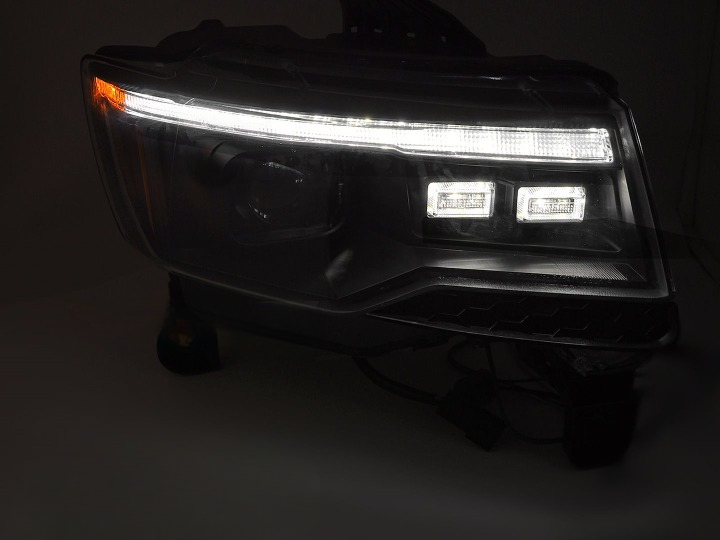 ART.5581 FARI ANTERIORI JEEP GRAND CHEROKEE 14-21 BLACK TUBE LIGHT SEQ
