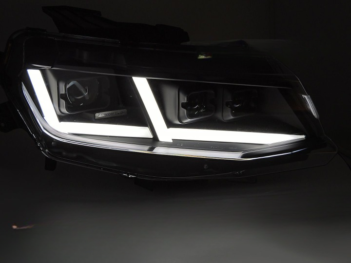 ART.5528  FARI ANTERIORI  CHEVROLET CAMARO 16-18 FULL LED NERO