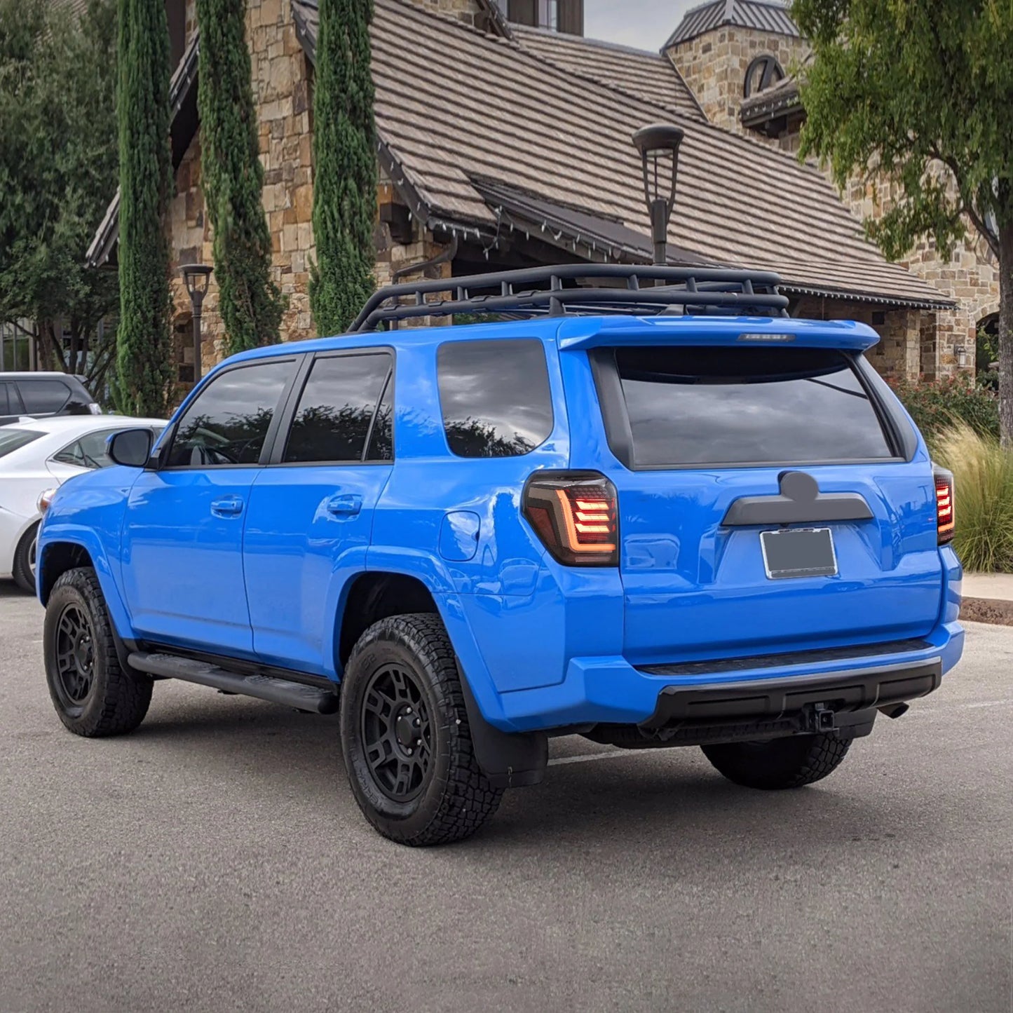 Fanali posteriori a LED completi per Toyota 4Runner 2014-2021 con animazione dinamica di avvio (magazzino USA e Canada)