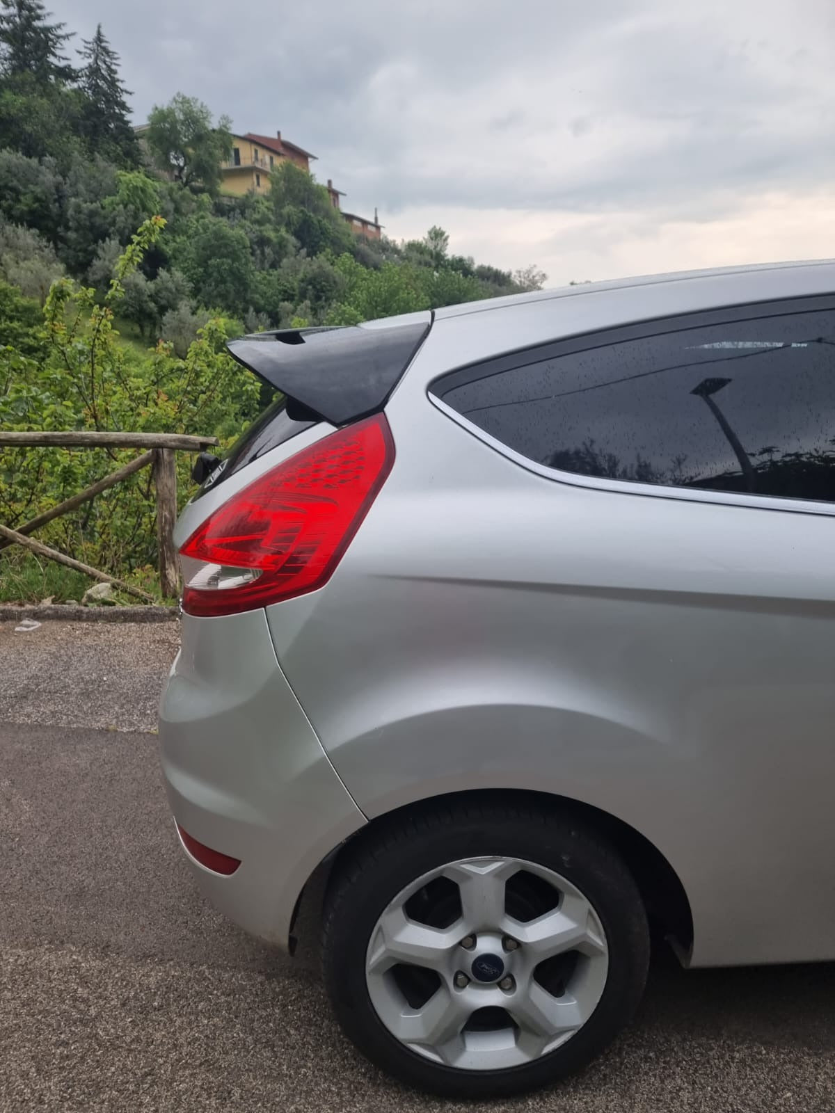 ROOF SPOILER SUITABLE FOR FORD FIESTA MK7 2008-2017 ST LOOK GLOSSY BLACK + 3RD STOP