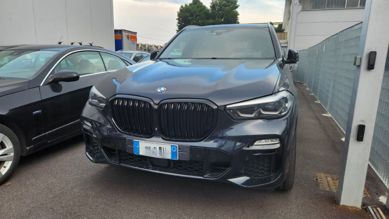 GRIGLIA ANTERIORE ADATTA PER BMW X5 G05 2018+ DOPPIA FASCIA NERO LUCIDO