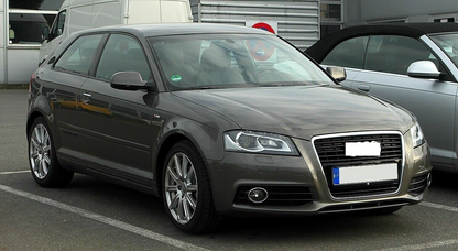 GRIGLIE FENDINEBBIA ADATTE PER AUDI A3 8P 2008-2012 SLINE LOOK RS3 NERO LUCIDO