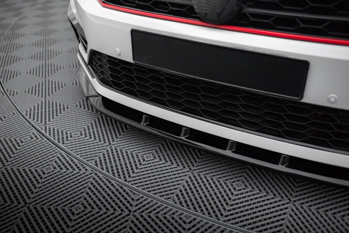 FRONT SPLITTER SUITABLE FOR V.2 VOLKSWAGEN PASSAT GT B8 FACELIFT USA 