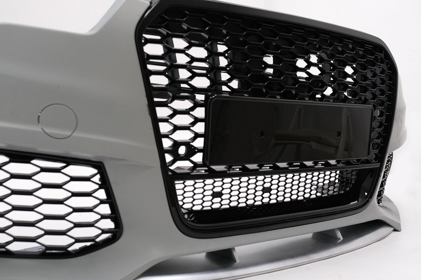 Bumper for Audi A6 C7 4G 2011-2015 radiator grille honeycomb grille RS Design SRA PDC - show original titleOriginal textStoßstange für Audi A6 C7 4G 2011-2015 Kühlergrill Wabengitter RS ​​Design SRA PDC 