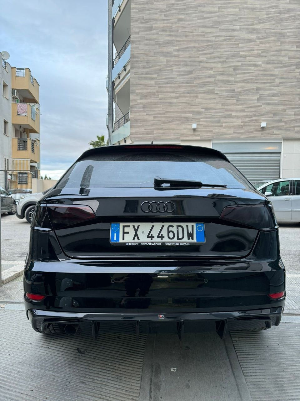 ART. 1733 DIFFUSORE A3 8V 2017-2020 STANDARD 2SX LOOK RS3 NERO LUCIDO