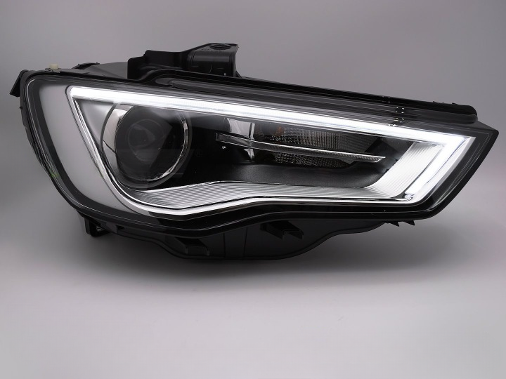 💫ART.4927 FARI ALLO XENO DRL adatti per AUDI A3 8V 2012-2016💫