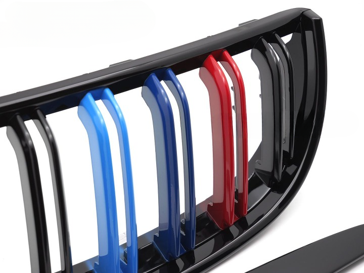 💫ART.7341 GRIGLIA SPORTIVA TRICOLORE DOPPIO NERO - BMW E90 / E91 05-08💫