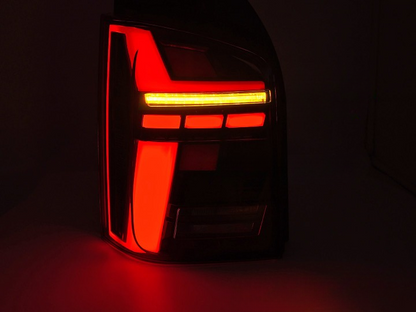 💫ART.5918 FARI POSTERIORI A BARRA LED ROSSE SEQ per VW T5 2010-2015💫