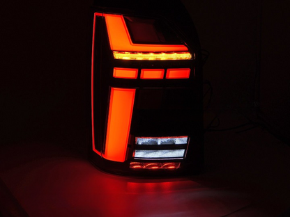 💫ART.5930 FARI POSTERIORI A BARRA LED ROSSE SEQ per VW T6 15-19 / T6.1 20-24💫
