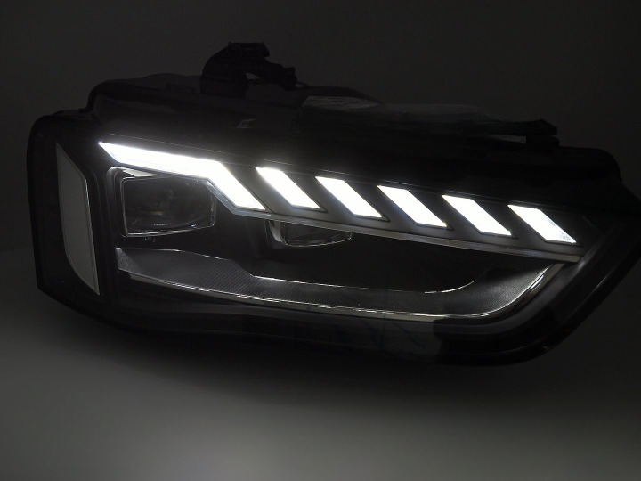 💕ART.10634 FARI  ANTERIORI ADATTO  PER AUDI A4 B8 12-15💕