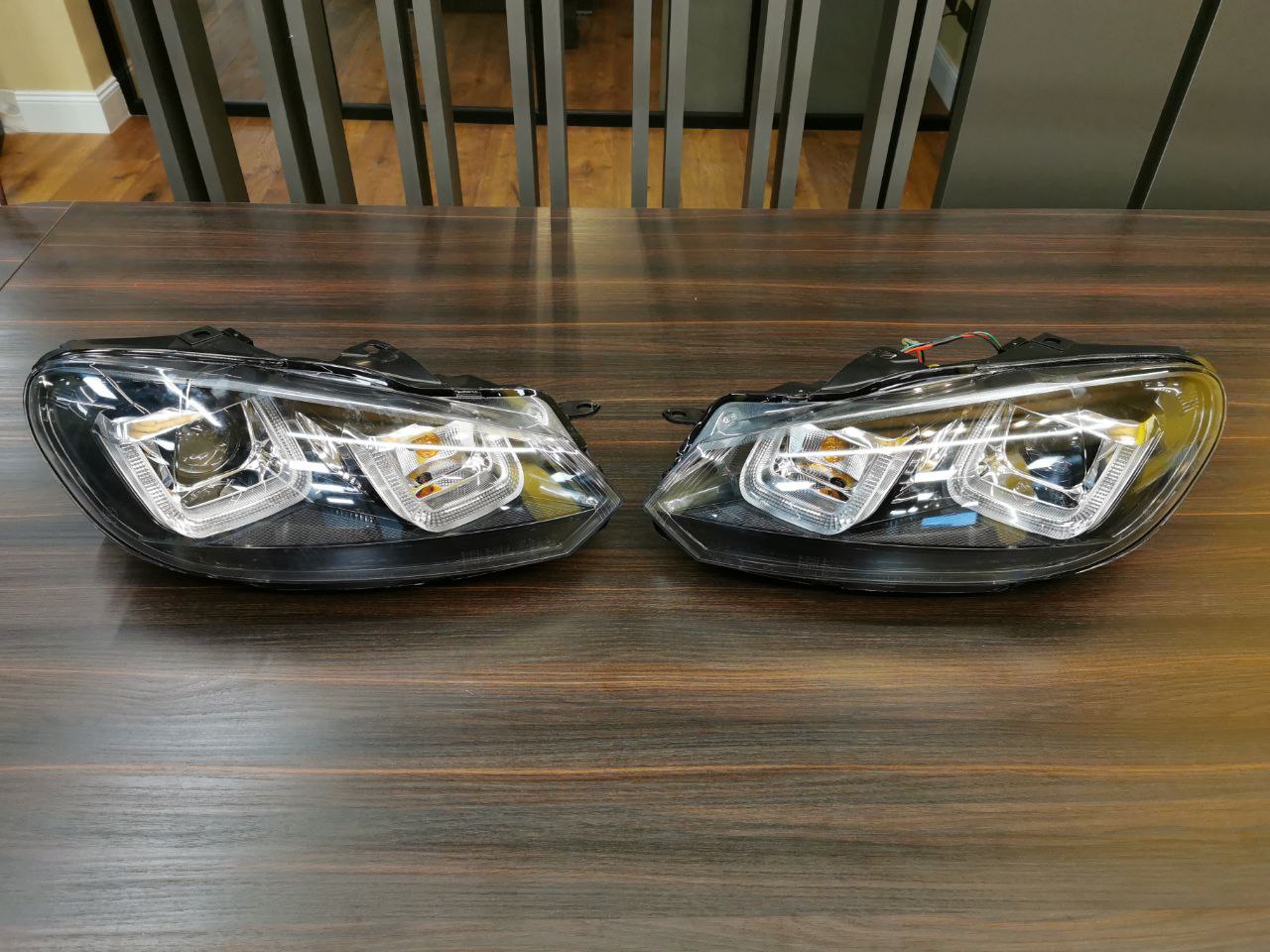 FARI ANTERIORI ADATTI PER VW GOLF 6 2008-2013 LOOK GOLF 7 DESIGN SPORTIVO