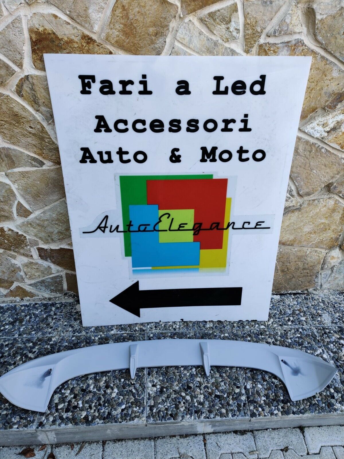 OPEL CORSA E 2014-2019 5 PORTE SPOILER POSTERIORE SUL TETTO LOOK OPC .- 0792