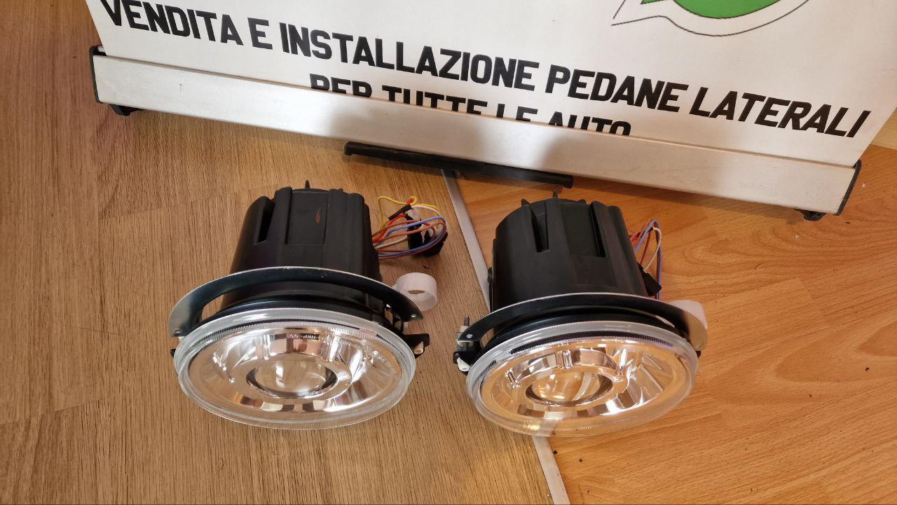 FARI ANTERIORI ADATTI PER MERCEDES CLASSE G W461 W463 1989-2012 LOOK SPORTIVO