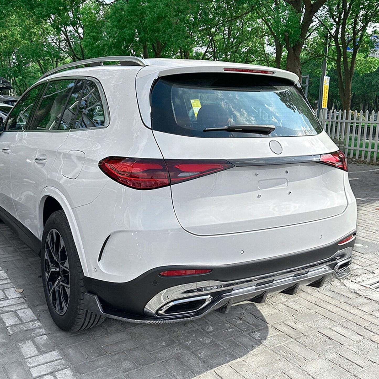 DIFFUSORE POSTERIORE ADATTO PER MERCEDES-BENZ GLC X254 LOOK CARBONIO