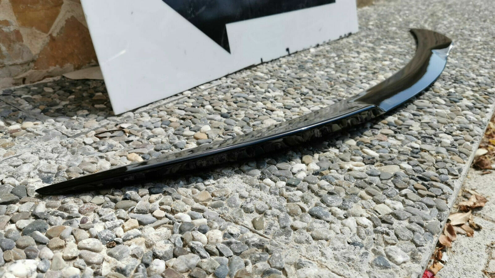 ALFA ROMEO GIULIETTA SPOILER POSTERIORE COFANO NERO LUCIDO 0073 AUTOELEGANCERICAMBI