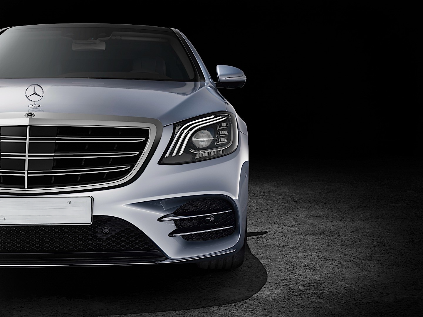 GRIGLIA ADATTA PER MERCEDES-BENZ CLASSE S W222 2014-2019 LOOK AMG CROMATA/NERA