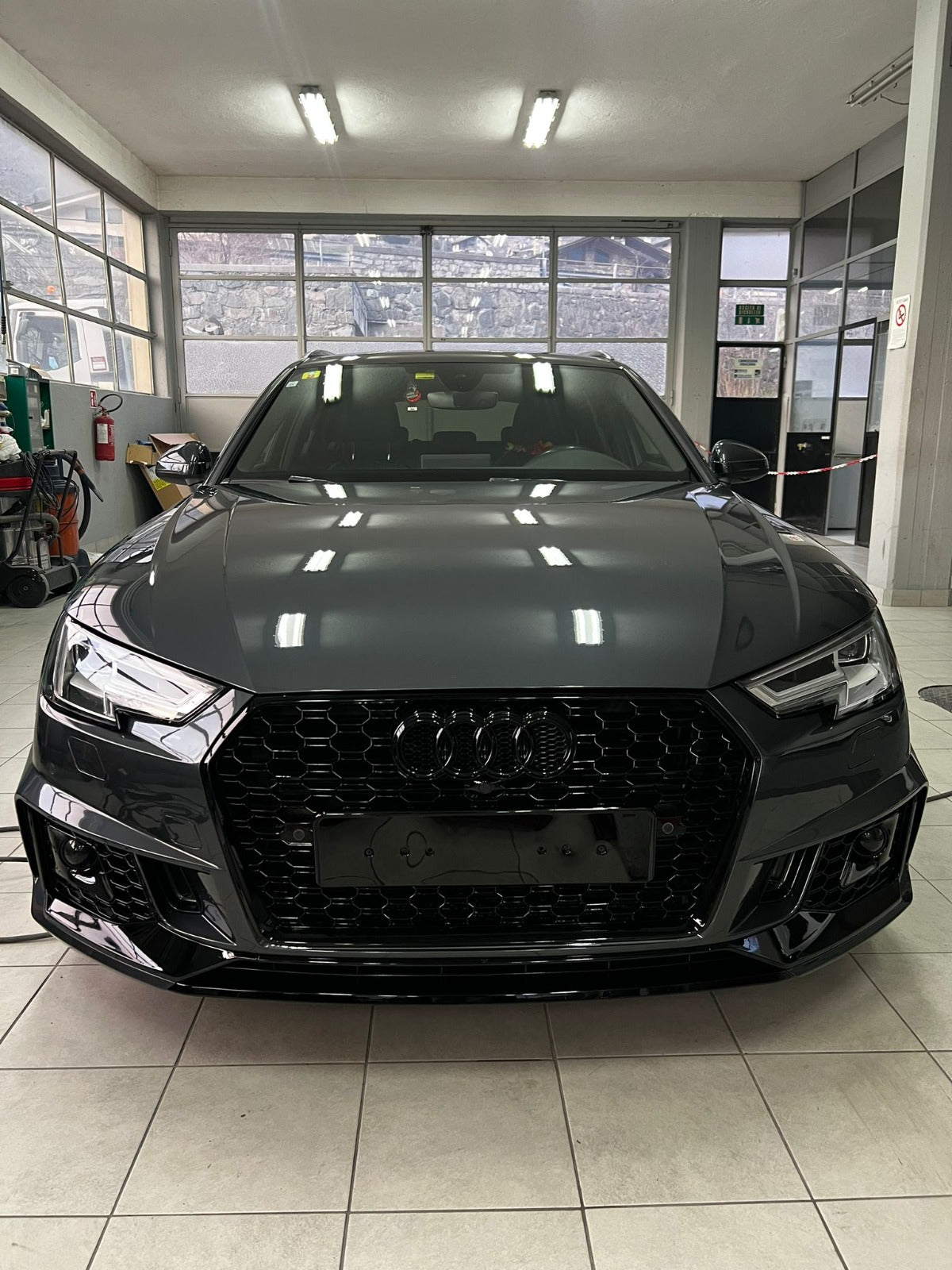 ⭐GRIGLIA ANTERIORE ADATTO PER  AUDI A3 8V 2017-2020 LOOK RS3 NERO LUCIDA⭐