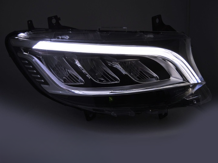 💕ART.10048 FARI ANTERIORI ADATTO  PER MERCEDES SPRINTER (W907) 18+💕