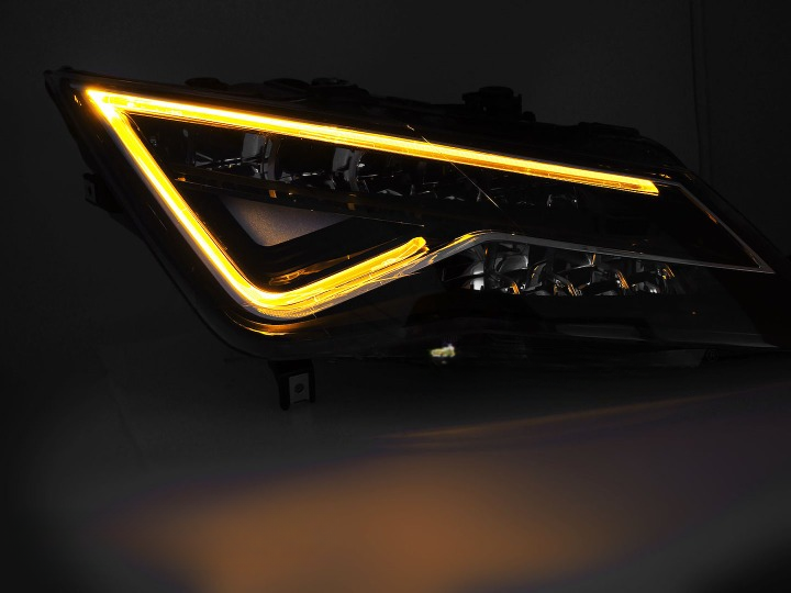 💕 Fari Anteriori Adatti per Seat Leon III 5F 12-20 Full LED DRL 💕
