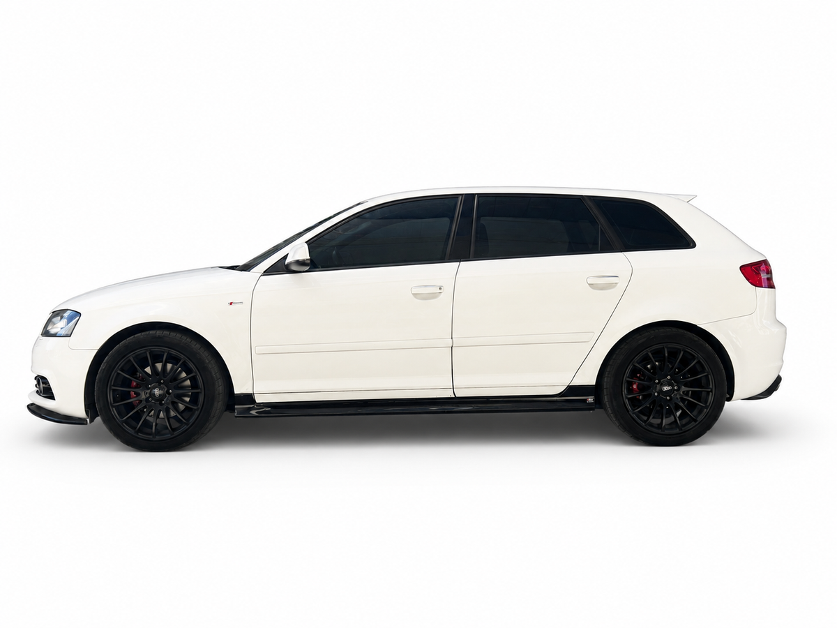 👉Minigonne laterali per Audi A3 8P Sportback (2005-2012) ABS nero lucido👈